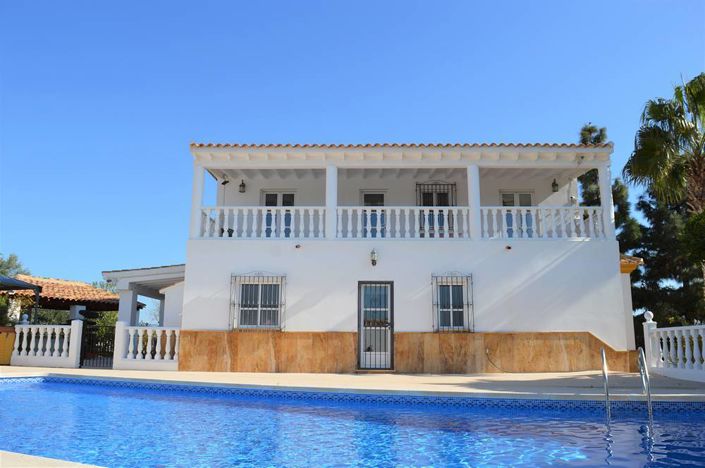 Image No.2-4 Bed Villa for sale