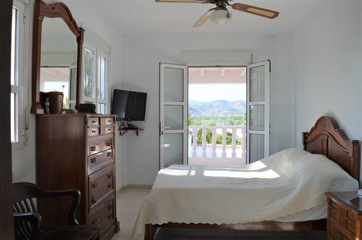 Image No.22-4 Bed Villa for sale