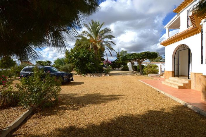 Image No.8-4 Bed Villa for sale