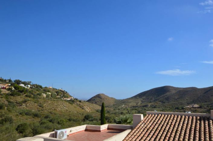 Image No.10-3 Bed Villa for sale