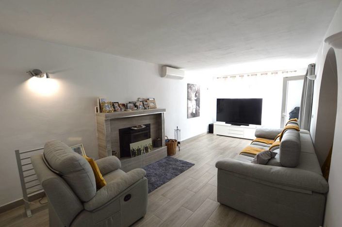 Image No.12-3 Bed Villa for sale