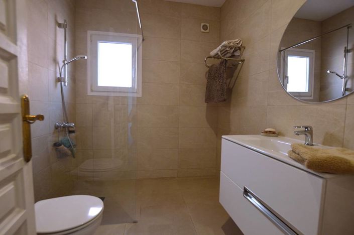 Image No.22-3 Bed Villa for sale