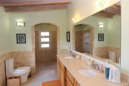 Image No.9-Villa / Détaché de 2 chambres à vendre à English Harbour Town