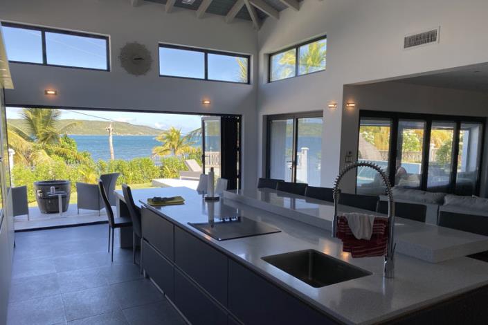 Image No.10-6 Bed Villa / Detached for sale