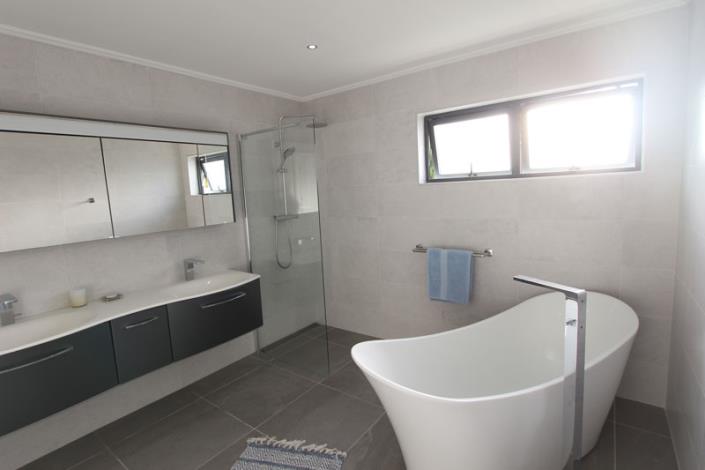 Image No.15-6 Bed Villa / Detached for sale