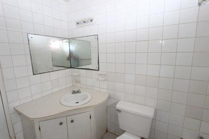 Image No.7-Commercial de 12 chambres à vendre à St Johns