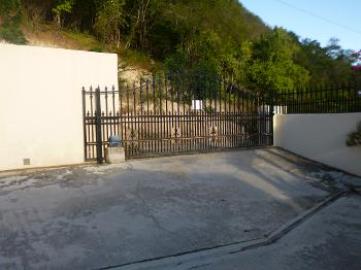 gate