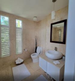 Palm-bath-2