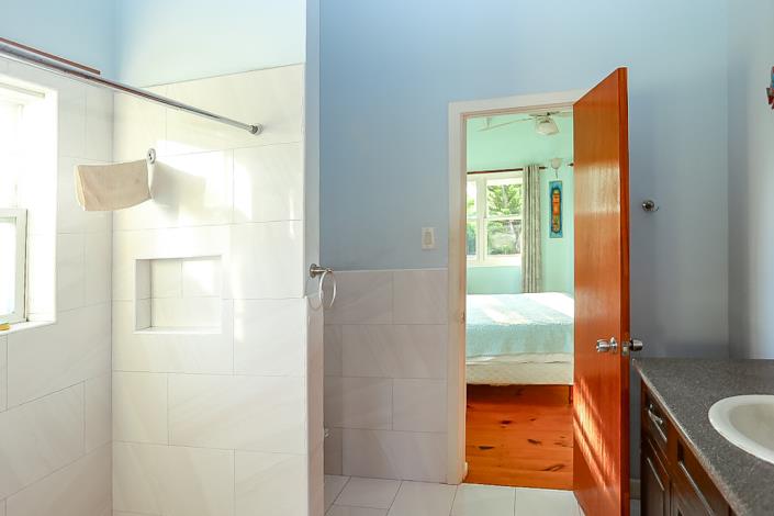 Image No.17-4 Bed Bungalow for sale