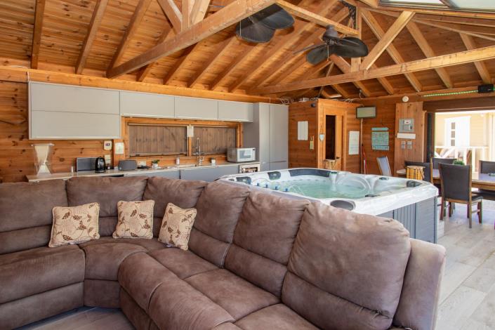 Image No.29-6 Bed Villa / Detached for sale