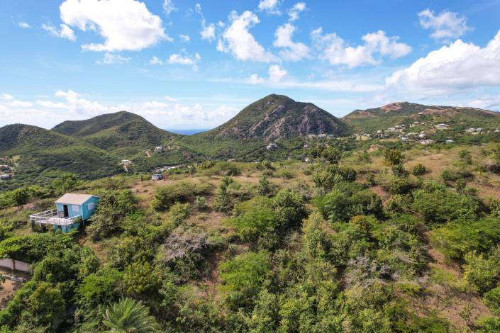 Image No.2-Terre à vendre à English Harbour Town