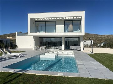 933-villa-for-sale-in-altaona-golf-241102-lar