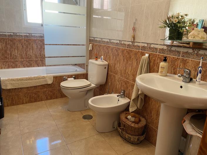 Image No.21-3 Bed Village House for sale