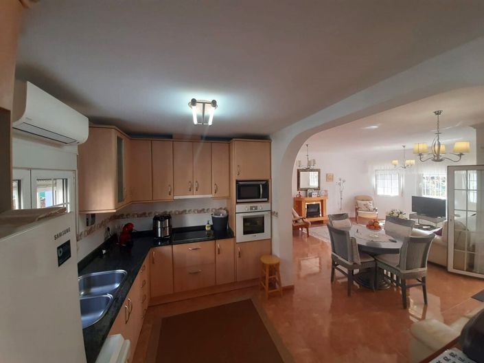 Image No.19-3 Bed Villa for sale