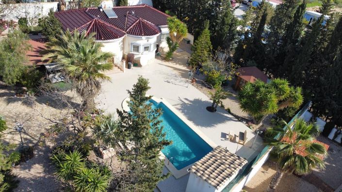 Image No.3-3 Bed Villa for sale