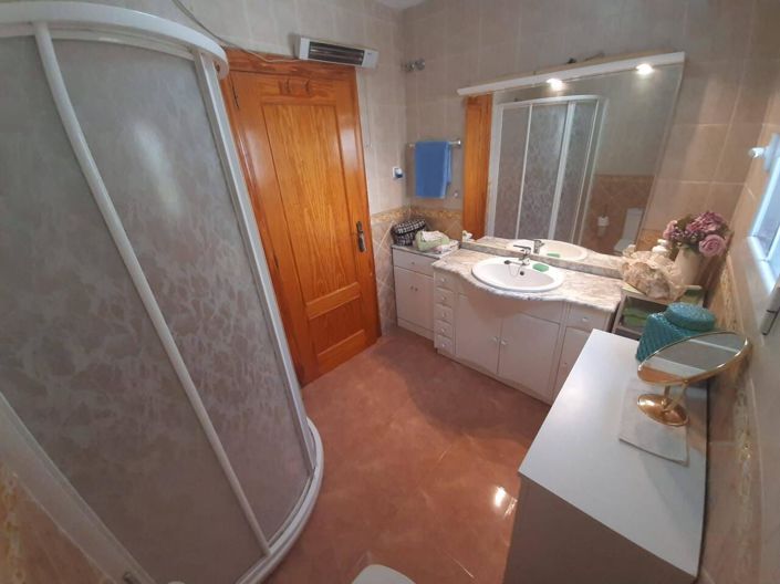 Image No.21-3 Bed Villa for sale