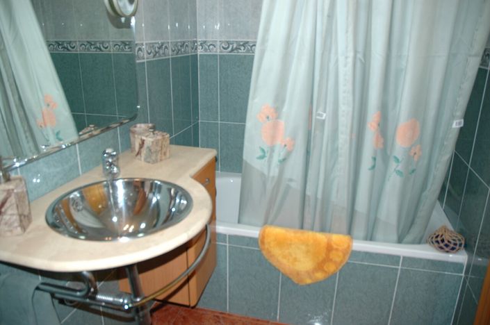 Image No.19-4 Bed Apartment for sale