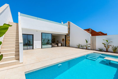2130-villa-for-sale-in-los-alcazares-1330602-