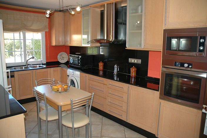 Image No.19-3 Bed Villa for sale