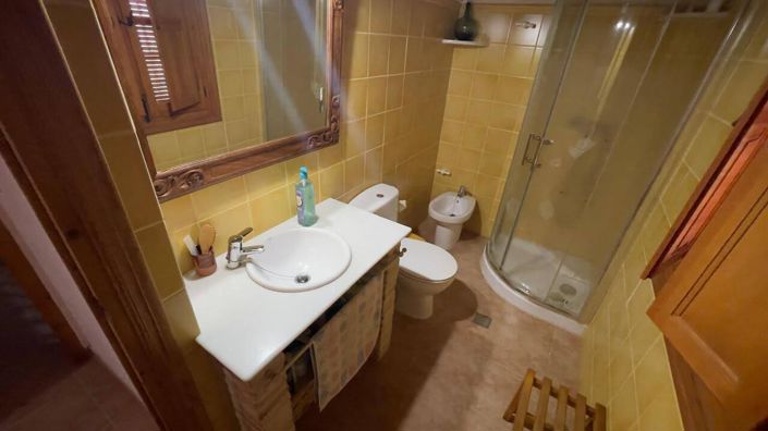 Image No.13-3 Bed Country House for sale