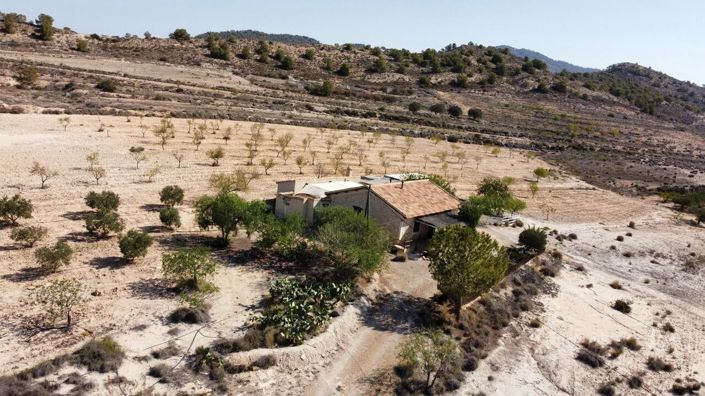 Image No.26-3 Bed Country House for sale