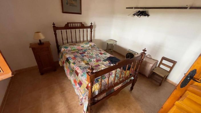 Image No.10-3 Bed Country House for sale