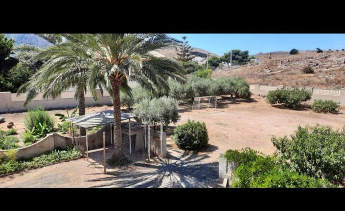 Image No.19-3 Bed Country House for sale