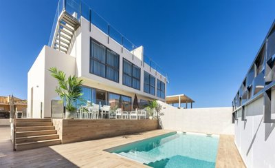 villa-in-los-belones-1-large