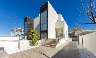 villa-in-los-belones-3-large