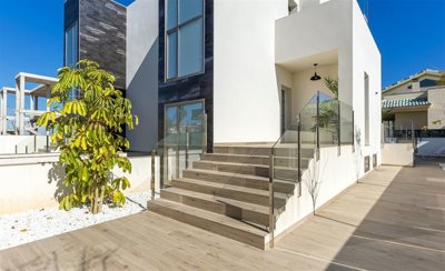 villa-in-los-belones-6-large