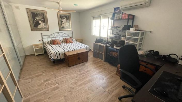 Image No.4-Villa de 4 chambres à vendre à Canadas de San Pedro