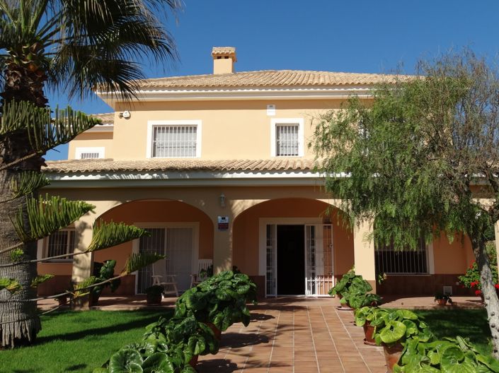 Image No.3-7 Bed Villa for sale