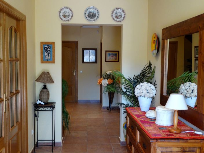 Image No.7-7 Bed Villa for sale