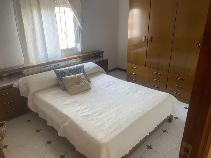 Image No.14-8 Bed Country House for sale