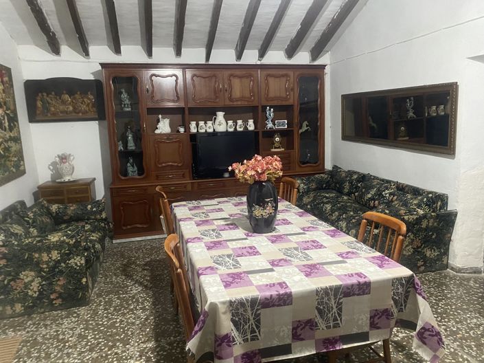 Image No.22-8 Bed Country House for sale