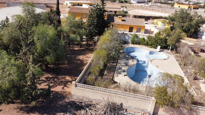 Image No.31-8 Bed Country House for sale