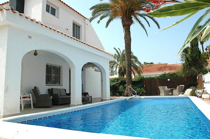 Image No.3-Villa de 3 chambres à vendre à Estrella Mar