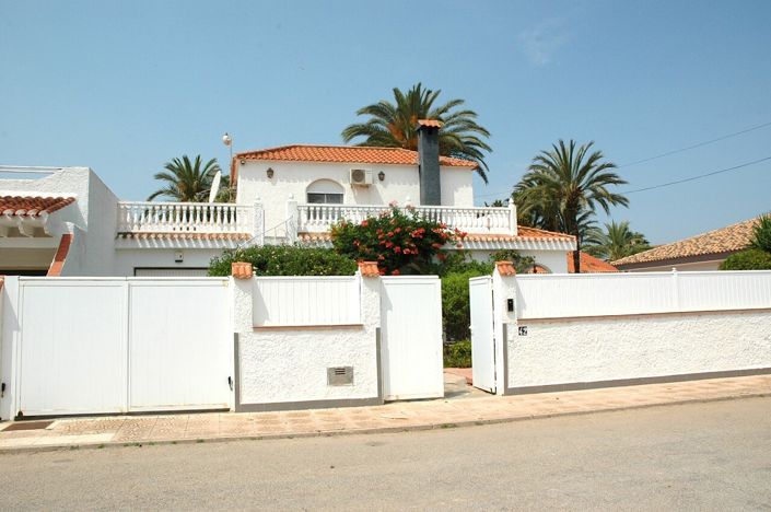 Image No.4-Villa de 3 chambres à vendre à Estrella Mar