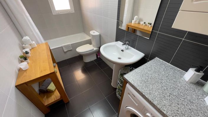 Image No.11-2 Bed Apartment for sale