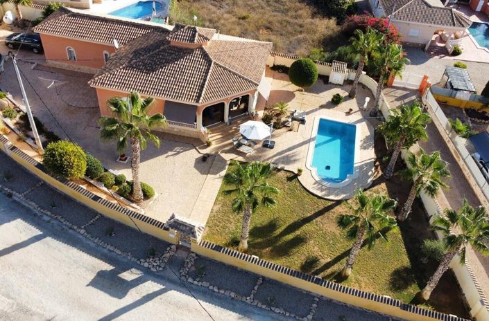 Image No.1-2 Bed Villa for sale