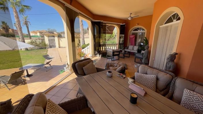 Image No.19-2 Bed Villa for sale