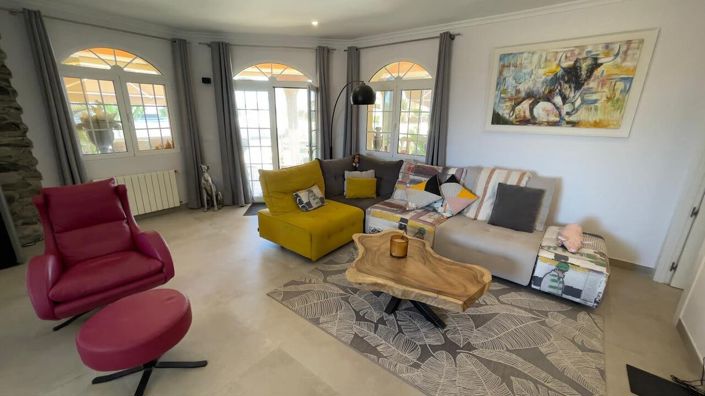 Image No.5-2 Bed Villa for sale