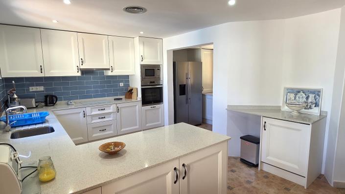 Image No.9-4 Bed Villa / Detached for sale