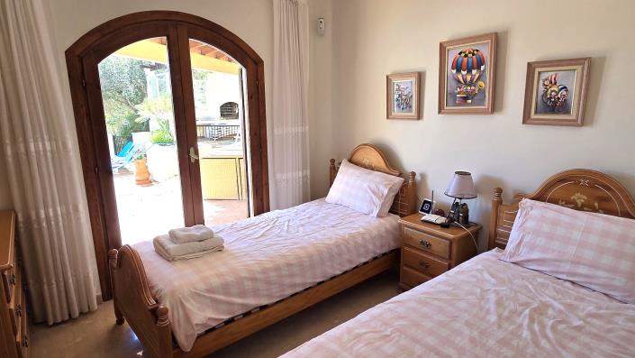 Image No.25-4 Bed Villa / Detached for sale