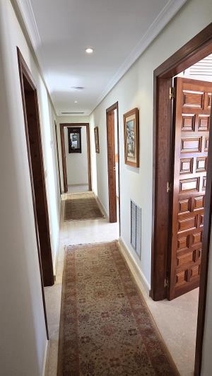 Image No.26-4 Bed Villa / Detached for sale