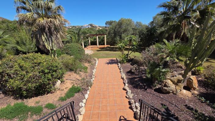 Image No.30-4 Bed Villa / Detached for sale