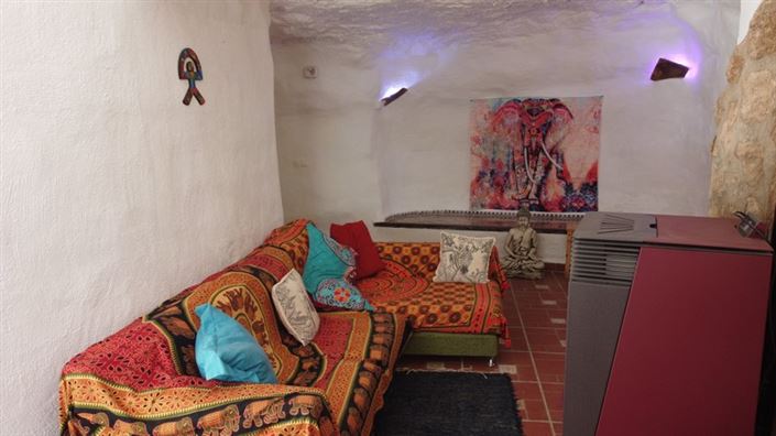 Image No.15-3 Bed House for sale