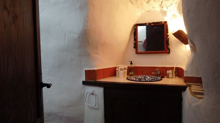 Image No.25-3 Bed House for sale