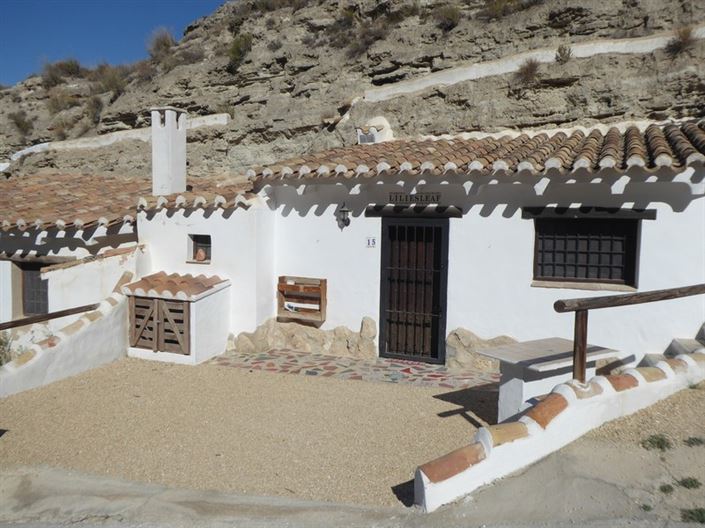 Image No.33-3 Bed House for sale