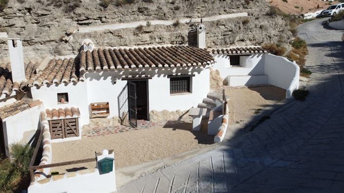 Image No.5-3 Bed House for sale